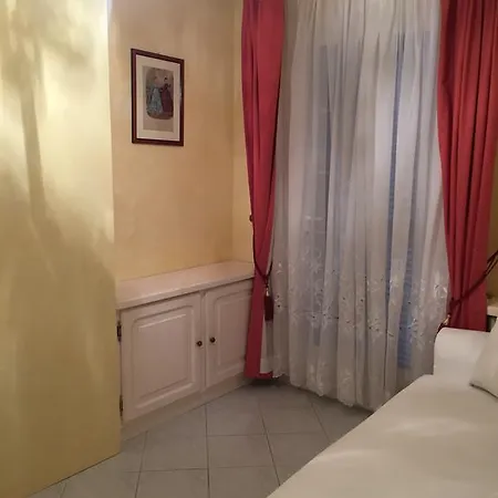 Bed and Breakfast Manu D'hote Les Issambres