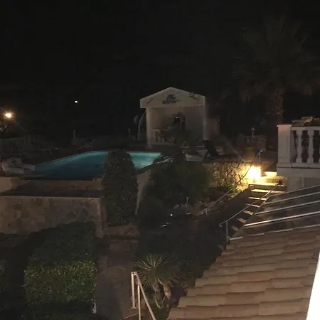 Bed & Breakfast Manu D'hote Les Issambres