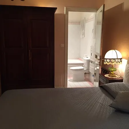 Bed and Breakfast Manu D'hote 4*