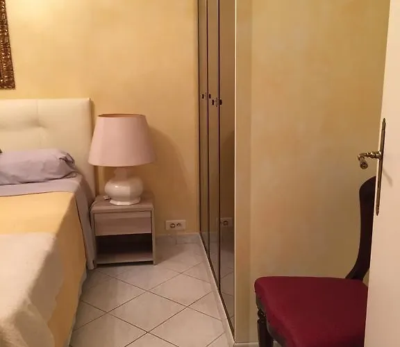 Bed & Breakfast Manu D'hote 4*