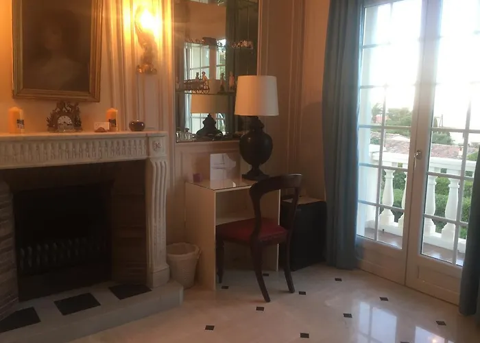 فندق مبيت وإفطار Manu D'hote 4*