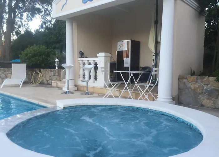 فندق مبيت وإفطار Manu D'hote 4*