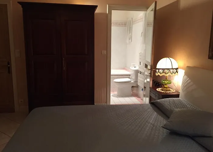 فندق مبيت وإفطار Manu D'hote 4*